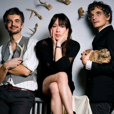 Blonde Redhead lyrics