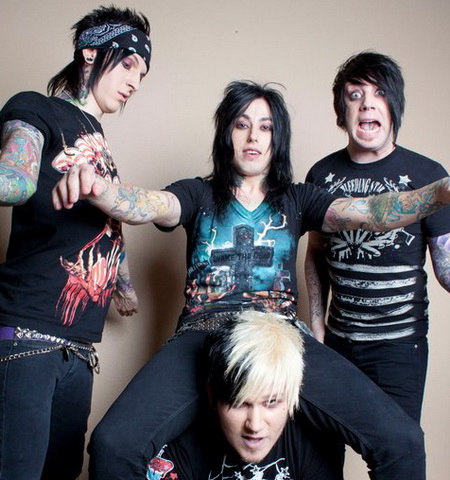 Falling In Reverse lyrics
