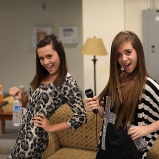 Megan & Liz lyrics